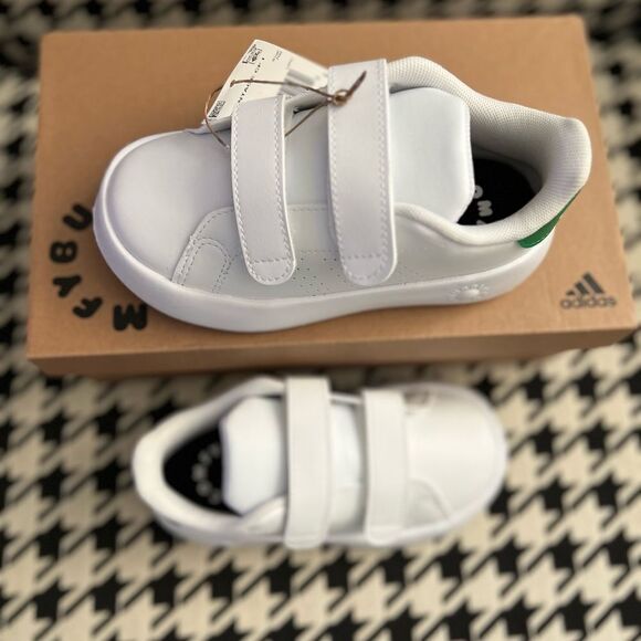 Adidas Advantage Toddler Shoe- Size 10K - Picture 3 of 8